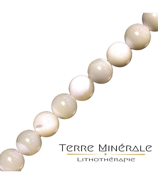 Collier Nacre boules 8 mn Collier Nacre boules 8 mn